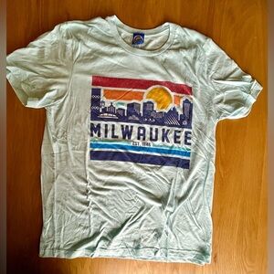 Milwaukee Graphic T-Shirt in Light blue
